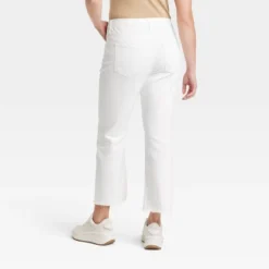 Universal Thread™ Women's High-Rise Bootcut Jeans - White 12 Universal Thread™ Women's High-Rise Bootcut Jeans - White -Universalthread GUEST 09658b81 add9 4a76 bb5e d6214eacbf56
