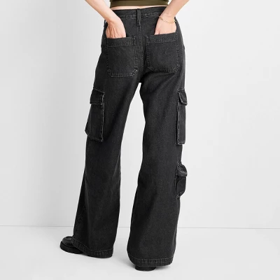 Universal Thread Women's High-Rise Wide Leg Denim Cargo Pants 3 Universal Thread Women's High-Rise Wide Leg Denim Cargo Pants