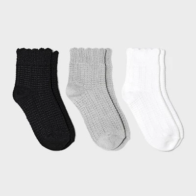Universal Thread Women's Scallop Edge Ankle Socks - 3pk (Size 4-10) 6 Universal Thread Women's Scallop Edge Ankle Socks - 3pk (Size 4-10) - Image 4