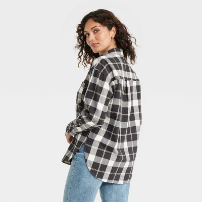Universal Thread Women's Oversized Flannel Button-Down Shirt 3 Universal Thread Women's Oversized Flannel Button-Down Shirt