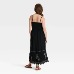 Universal Thread Women's Smocked Button-Front Maxi Sundress - Black