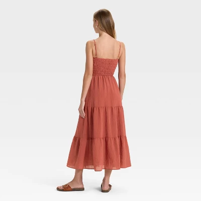 Universal Thread Women's Smocked Button-Front Maxi Sundress with Pockets 3 Universal Thread Women's Smocked Button-Front Maxi Sundress with Pockets