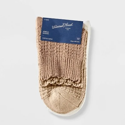 Universal Thread Women's Scallop Edge Ankle Socks - 3pk (Size 4-10) 3 Universal Thread Women's Scallop Edge Ankle Socks - 3pk (Size 4-10)