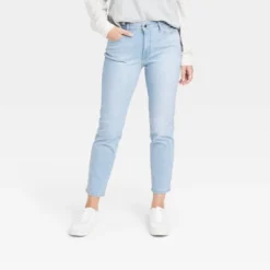 Universal Thread™ Women's Light Wash High-Rise Slim Straight Jeans -Universalthread GUEST c06f92b5 3ee5 436f a989 e6ab2c7dcba1