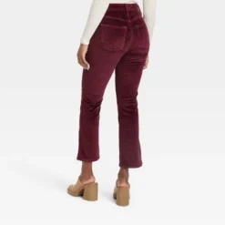 Universal Thread Women's High-Rise Corduroy Bootcut Jeans - Burgundy