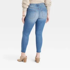 Universal Thread Women's High-Rise Skinny Jeans - Medium Wash 12 Universal Thread Women's High-Rise Skinny Jeans - Medium Wash -Universalthread GUEST df7fba3f 422f 4e60 b5f9 af697dbfe6fe