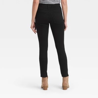 Universal Thread High-Rise Skinny Jeans in Classic Black 3 Universal Thread High-Rise Skinny Jeans in Classic Black