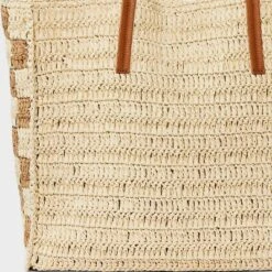 Universal Thread™ Straw Packable Checker Boxy Tote Handbag - Beige 10 Universal Thread™ Straw Packable Checker Boxy Tote Handbag - Beige -Universalthread GUEST ec46dc08 39b7 4acc 8f11 60115814b1b7